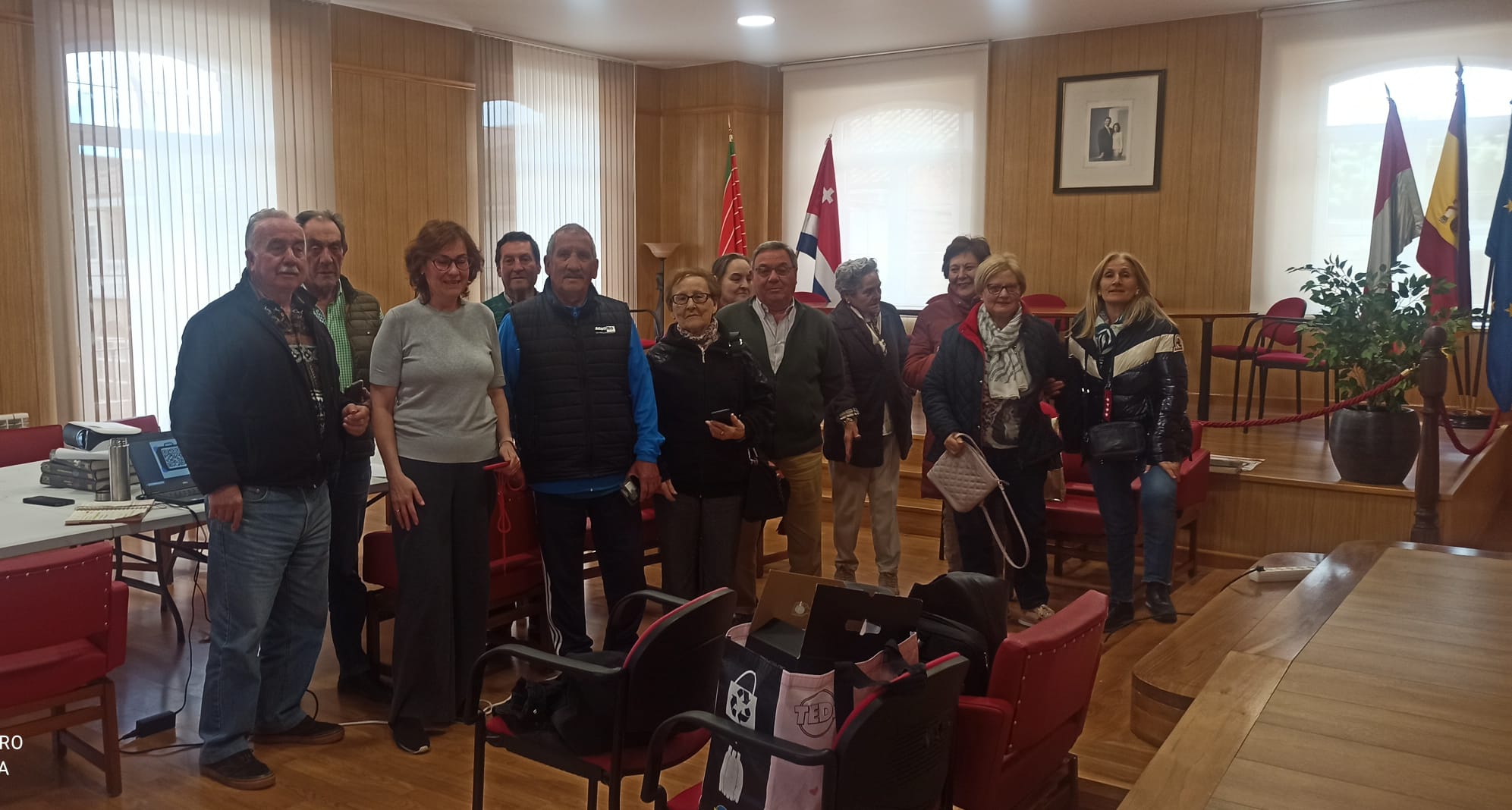 Informática y el uso del móvil como herramientas básicas en San