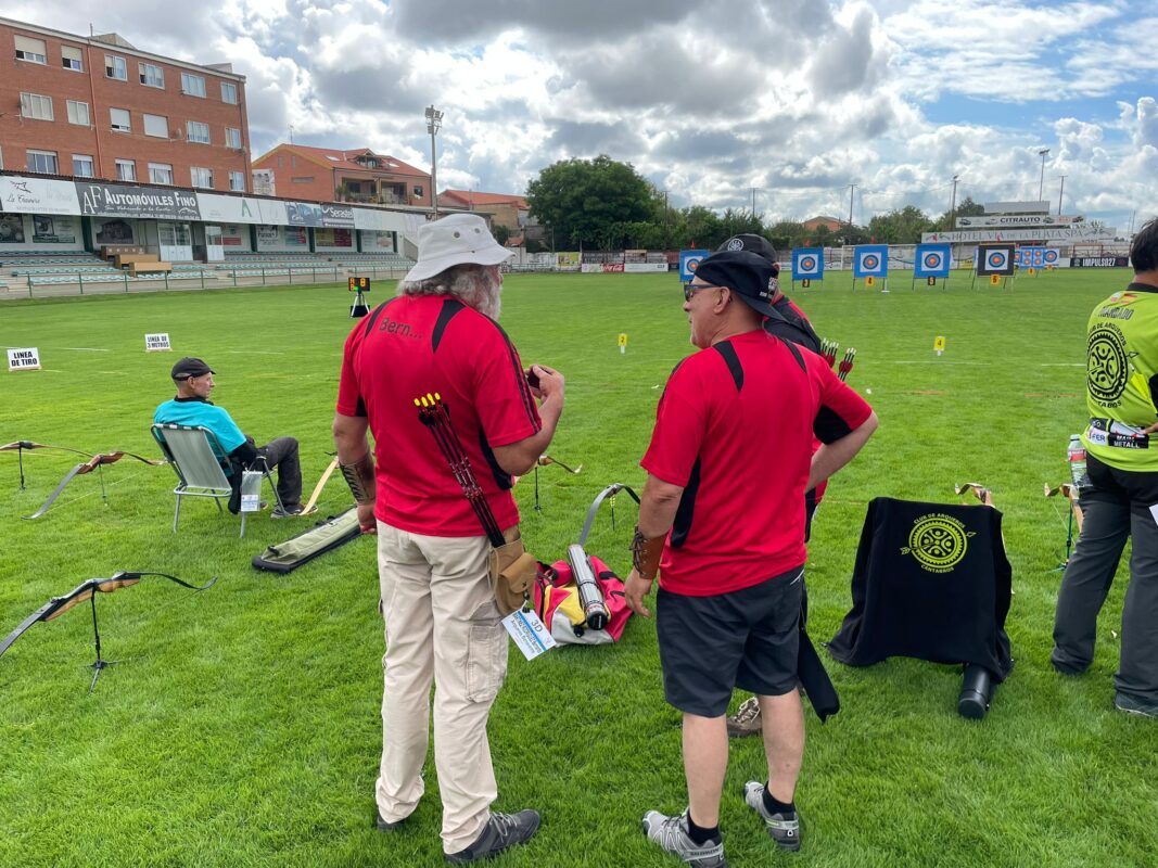 Martínez y Ferrero cambiando impresiones