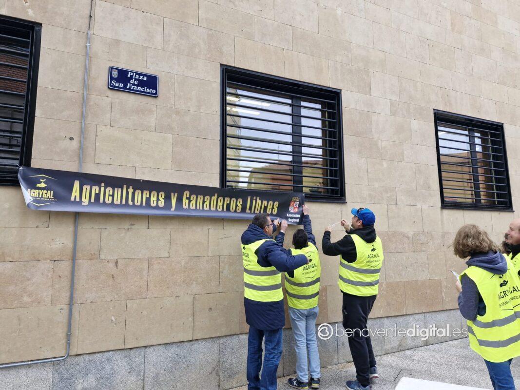 agricultores y ganaderos