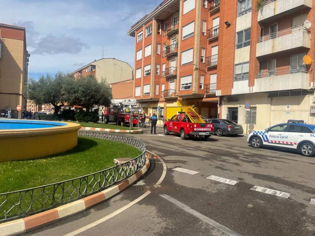Policía y Bomberos en la Vizana