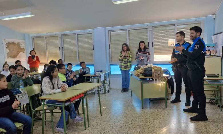 Policía Local da charla a Alumnos CEIP Los Salados