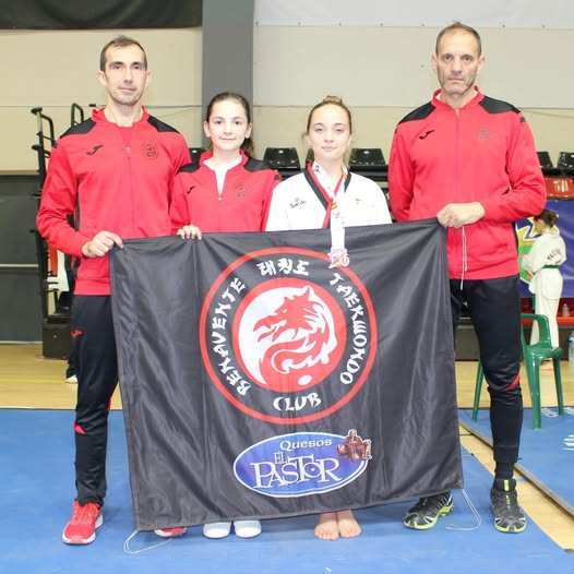 Equipo Poomsaes en la Nucía