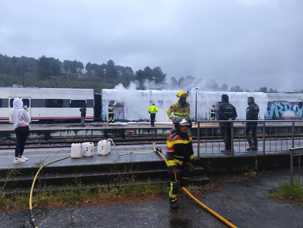 incendio tren bomberos serracín