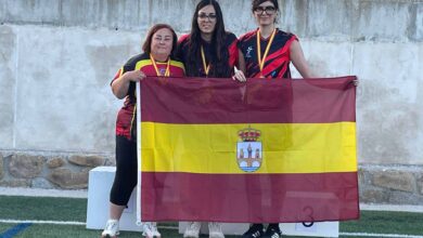 Sara Herrero y Johanna Herrero en el podium regional