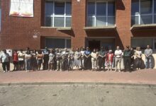 Minuto de silencio a las puertas del Ayuntamiento de Benavente